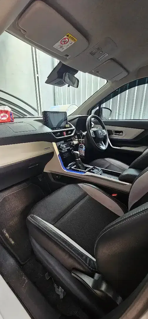 Toyota veloz QTSS low kilometer - Image 2 of 5