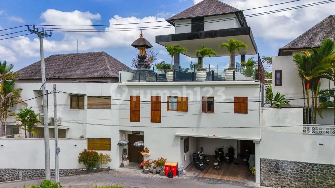 Prime Villa For Sale - Batu Bolong, Canggu - Image 1 of 4
