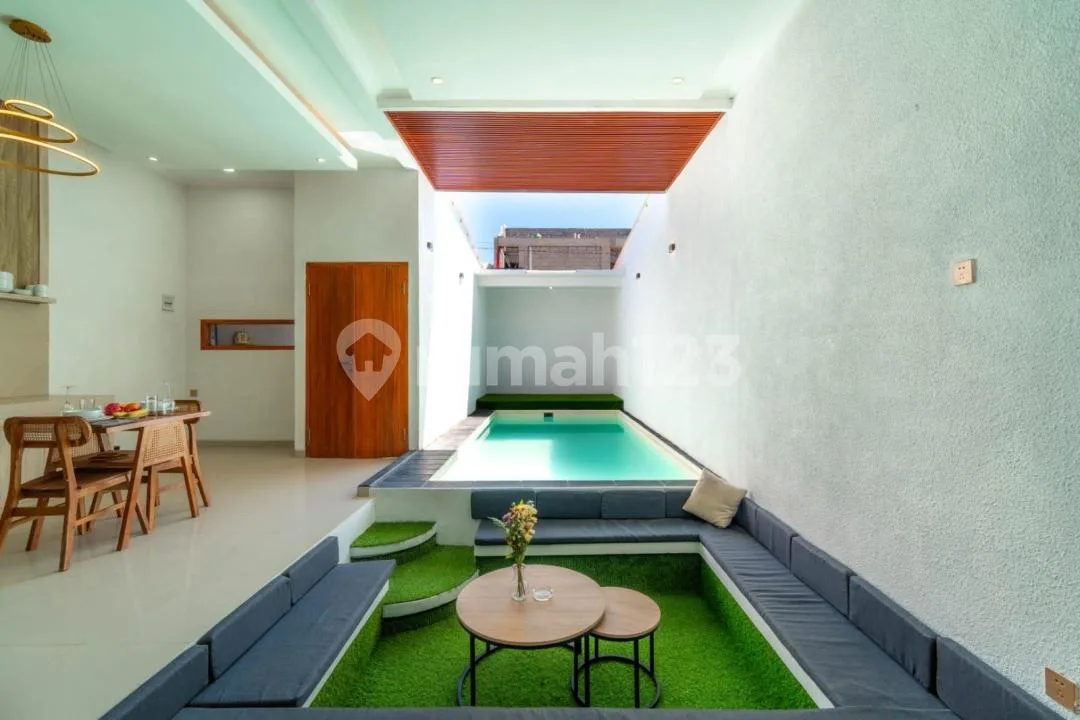 3 Unit Luxury Villa Mediterranean Style Dekat Pantai Melasti - Image 1 of 4