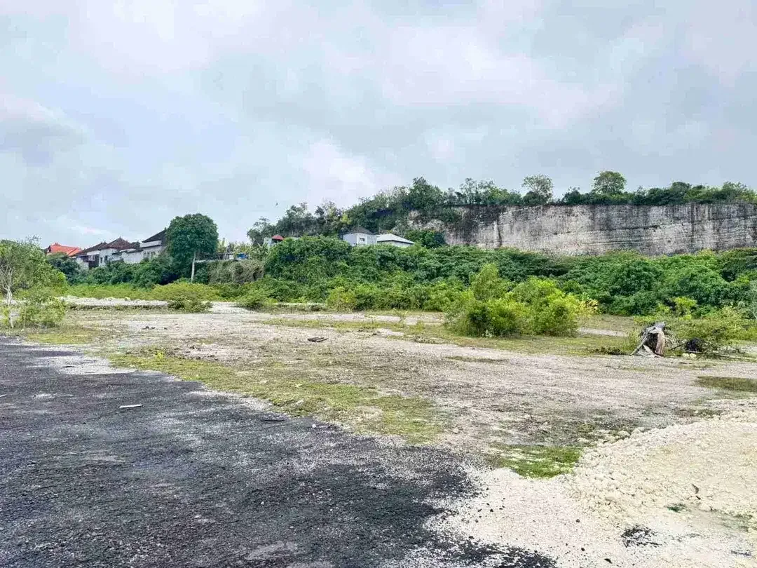 Tanah Strategis Lingkungan Villa 6 Menit ke Pantai Melasti Kuta Selatan - Image 3 of 10
