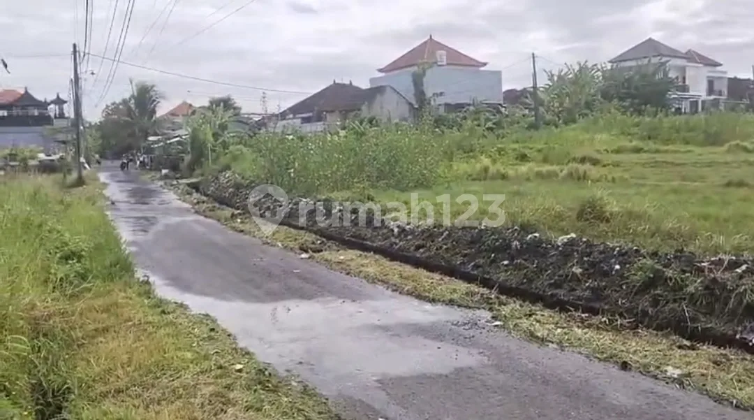 Dijual Sebidang Tanah Lokasi Jalan Cemp. Putih Dauh Peken Tabanan Dekat Rs Kasih Ibu Tabanan - Image 1 of 4