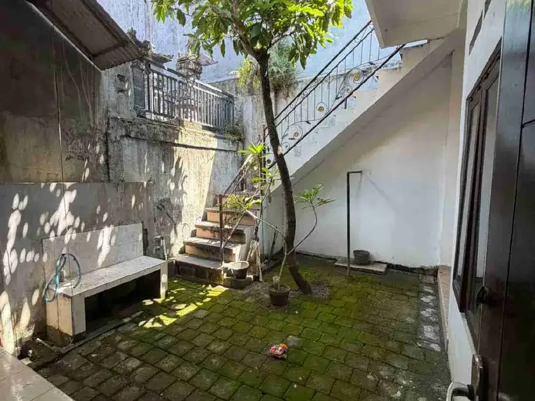 Jual Rumah 1lt Luas Tanah 132m² Jl Gunung Guntur Denpasar barat area strategis Hunian. i - Image 4 of 10