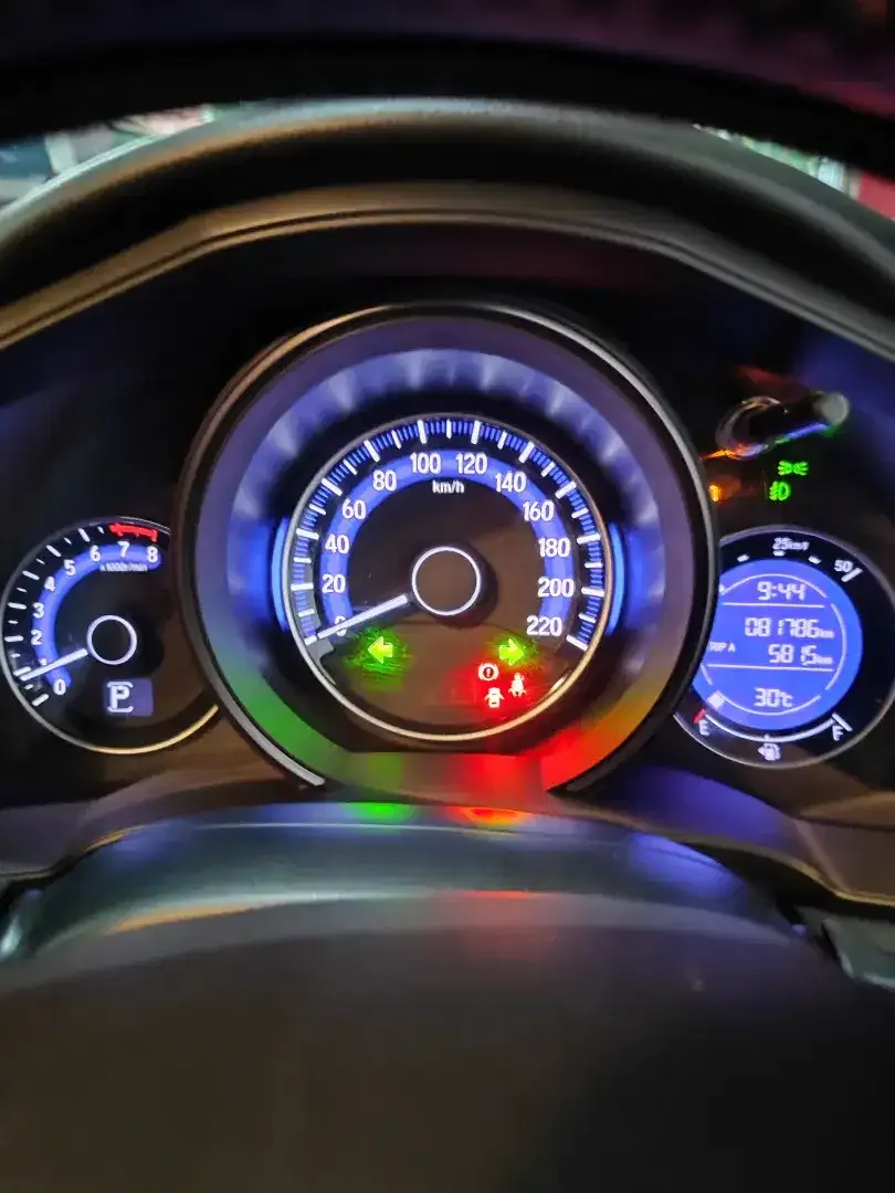 Honda Jazz GK5 2018 Automatic - Image 5 of 8