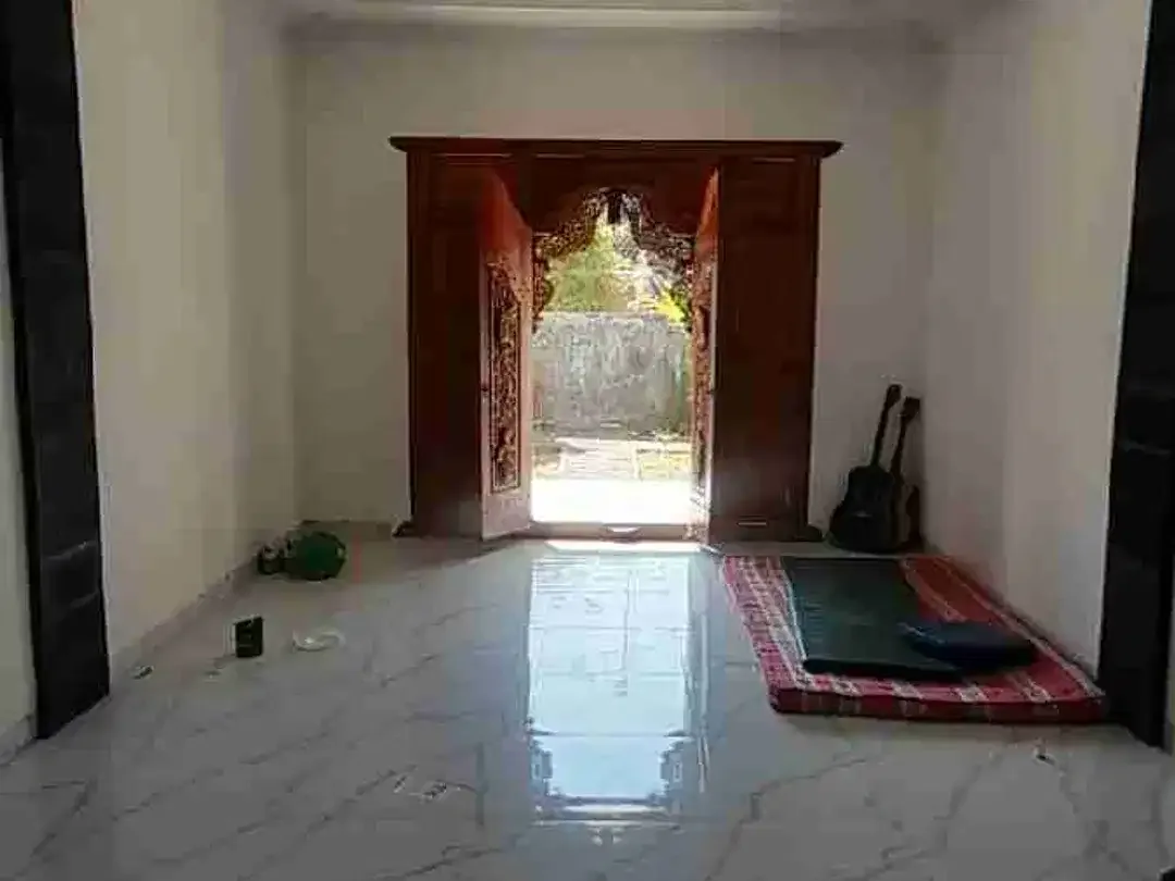 di sewakan rumah mewah dengan luas tanah 6,5are tkd Badung renon - Image 3 of 8