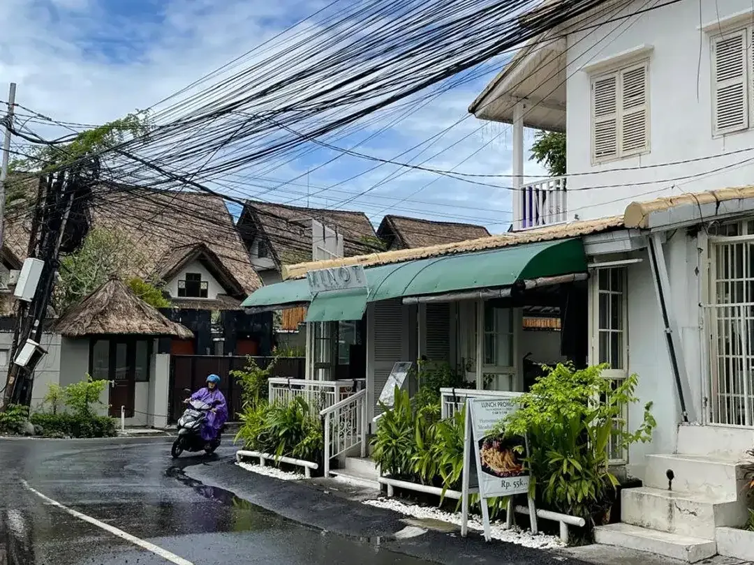 Leased for 5 Years Fully Equipment Restaurant in Seminyak-Kerobokan - Image 1 of 10
