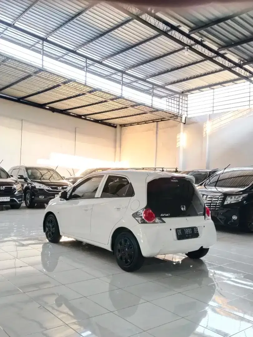 HONDA BRIO S MATIC 1.3 CC Asli Bali Siap pakai istimewa - Image 3 of 8