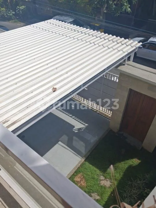 For Rent New Rumah Bagus 2 LT Kawasan Startegis Dekat Central Renon - Image 4 of 4