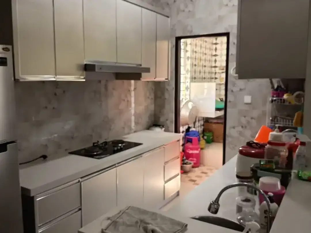 Rumah 3 Lantai Full Furnished 5 Kamar Diponegoro Denpasar Selatan - Image 4 of 8