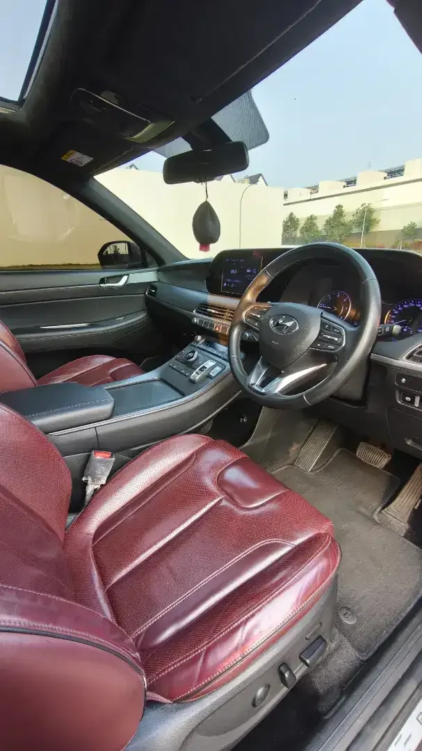 Hyundai Palisade Signature 2.2 CRDi 2022 NIK 2021

White on Red - Image 6 of 10