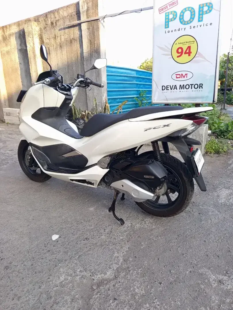 PCX putih 2018 Deva motor - Image 1 of 5