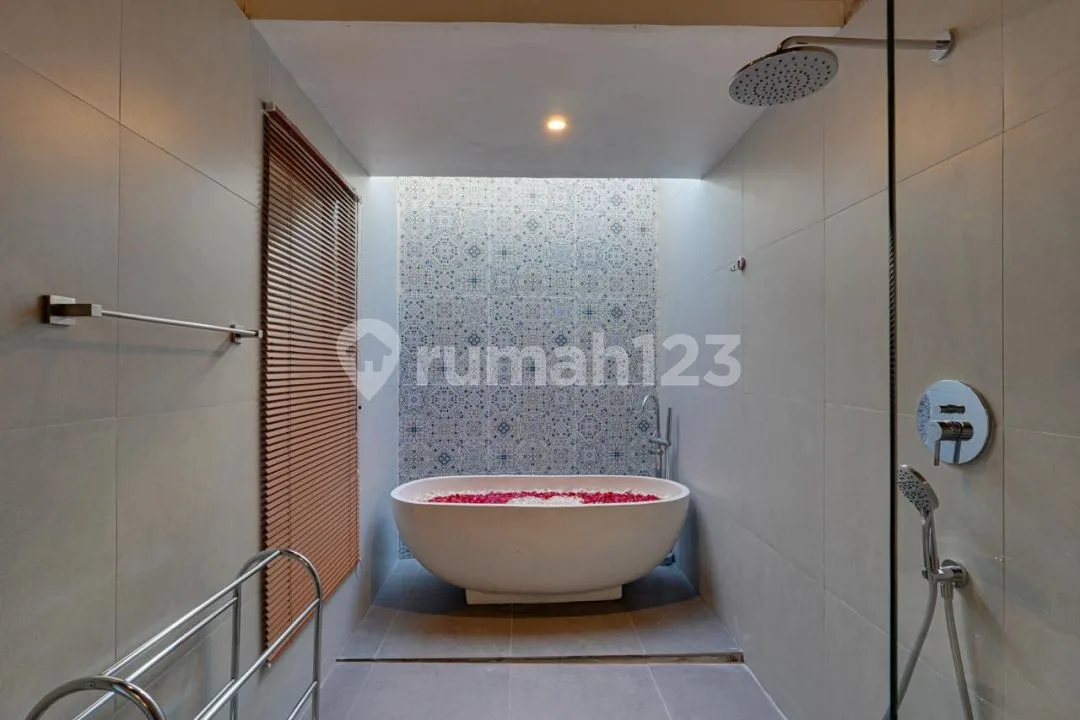 Brand New Villa Berlokasi Di Jalan Sedap Malam Sanur 90.0 MÂ² Shm - Image 3 of 4