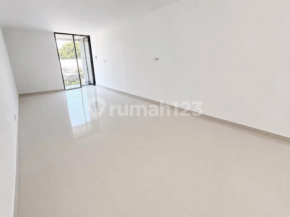 Ruko Baru Siap Huni Cocok untuk Usaha dan Toko di Pusat Renon - Image 4 of 4