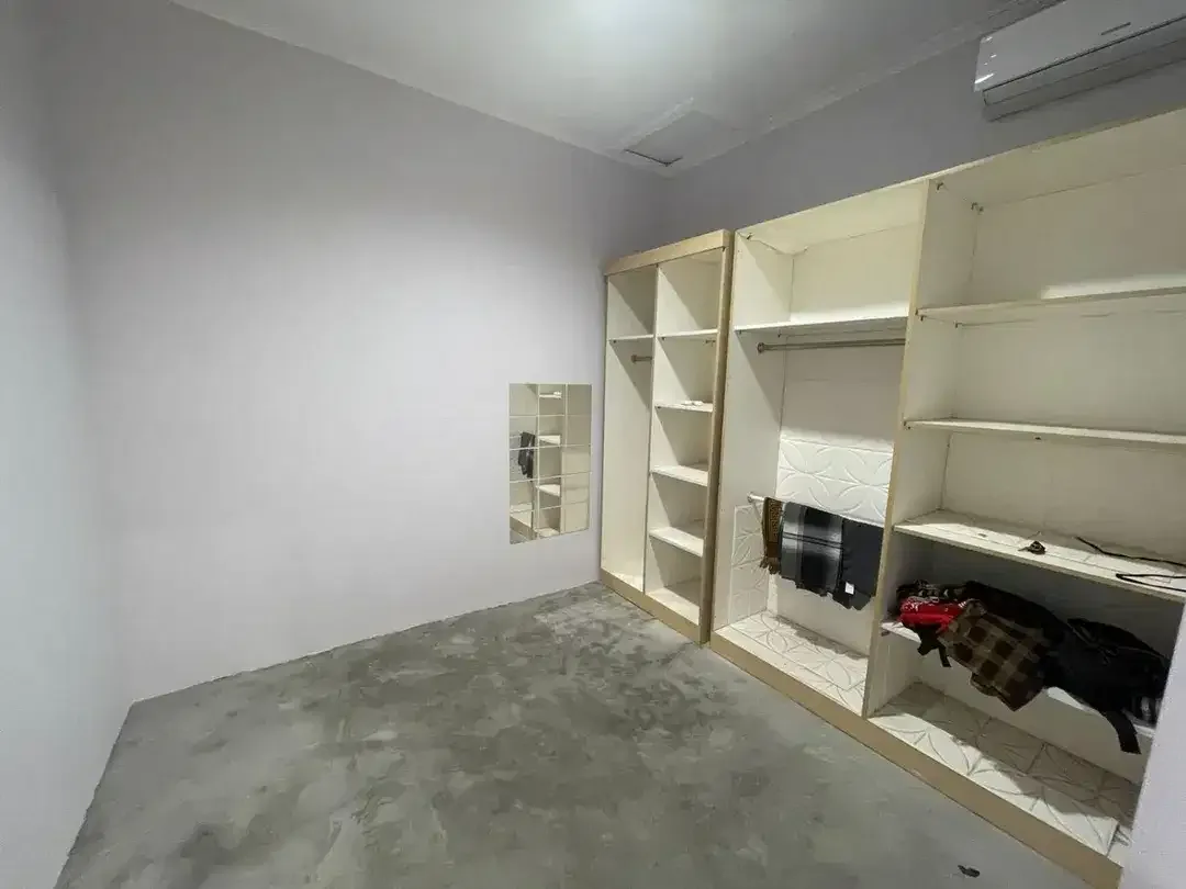 RUMAH MODERN 200 METER DARI BAKED PADONAN CANGGU - Image 3 of 10