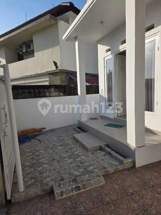 Hunian Minimalis Modern di Kawasan Premium Dekat Pantai Jimbaran - Image 2 of 4