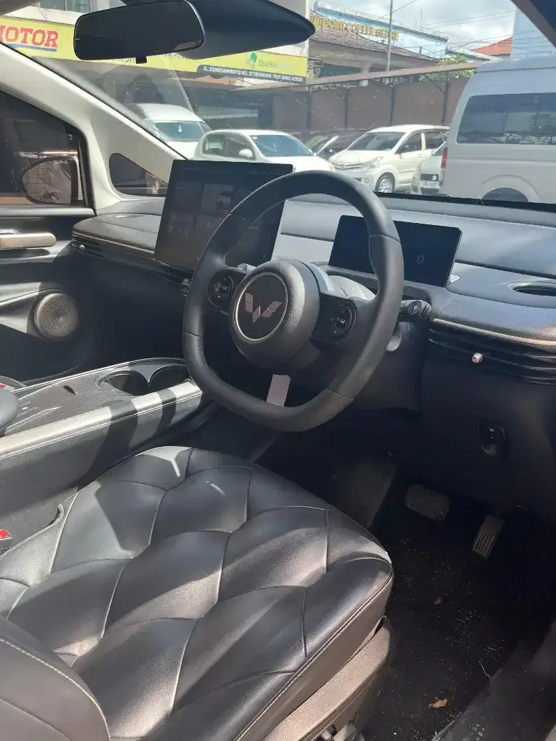 WULING CLOUD EV PRO 2024 PUTIH - Image 7 of 8