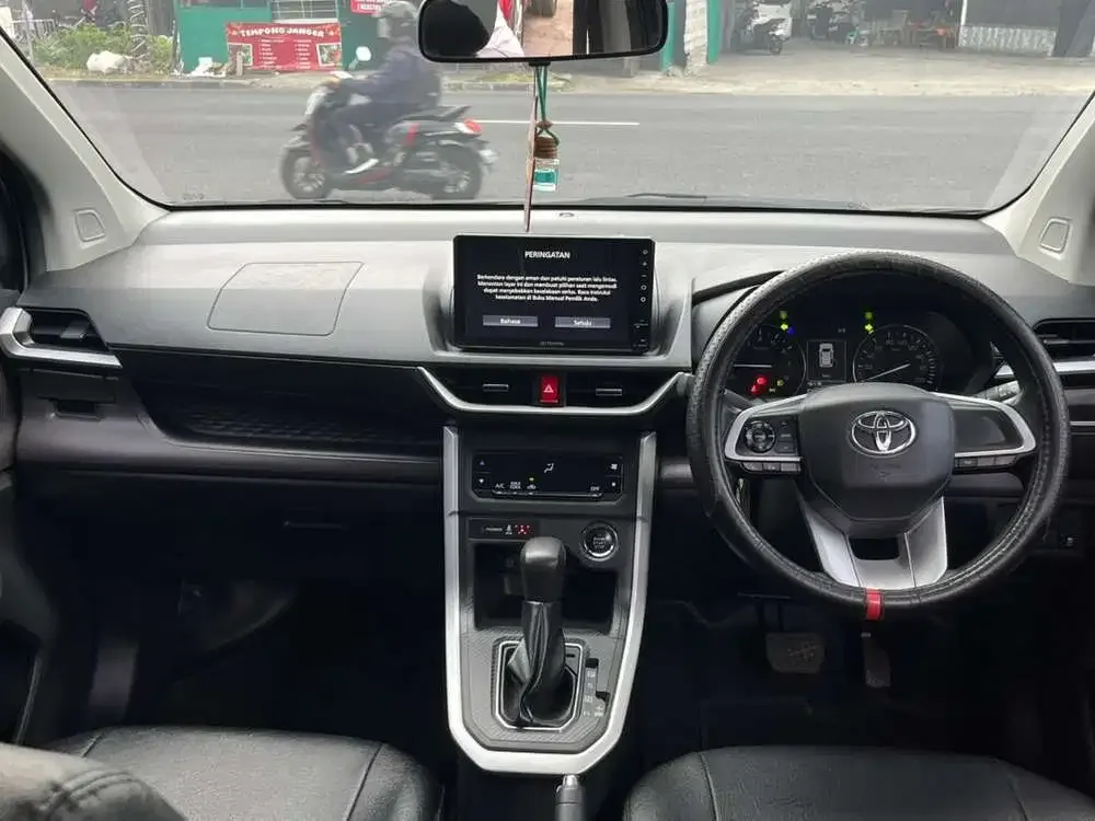Toyota Avanza G CVT Asli Bali DP 10 - Image 6 of 9