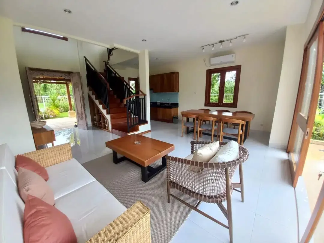 DIJUAL VILLA UBUD MODERN VIEW SPEKTAKULER ROOF TOP 3 LANTAI - Image 5 of 10