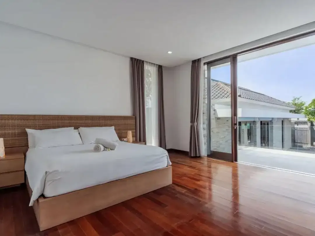 Modern 3-Bedroom Villa for Yearly or Long-Term Rent - Nusa Dua - Image 8 of 8