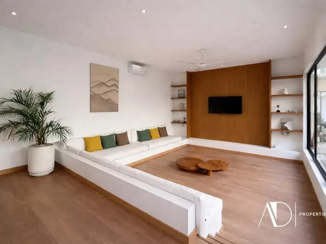 LEASEHOLD | MODERN 4-BEDROOM VILLA NEAR SANUR BEACH - Image 7 of 10