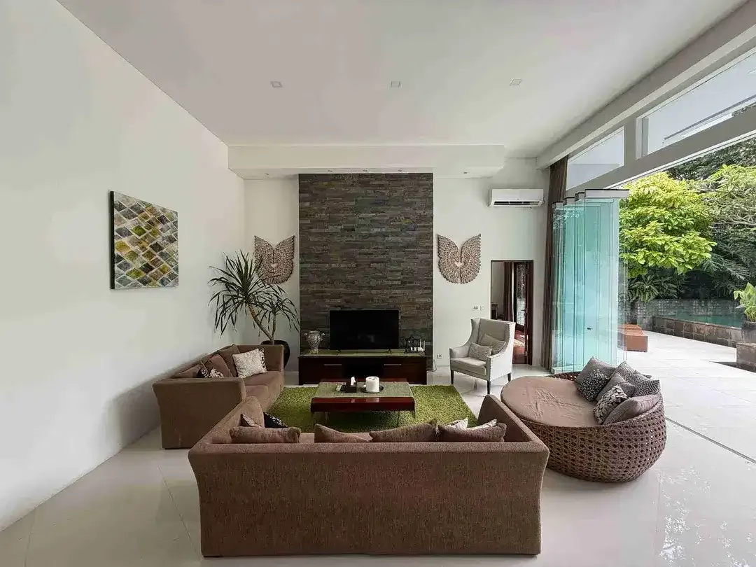 Luxury Villa Tropical 2 Lantai Dekat Pantai Balangan Jimbaran - Image 10 of 10