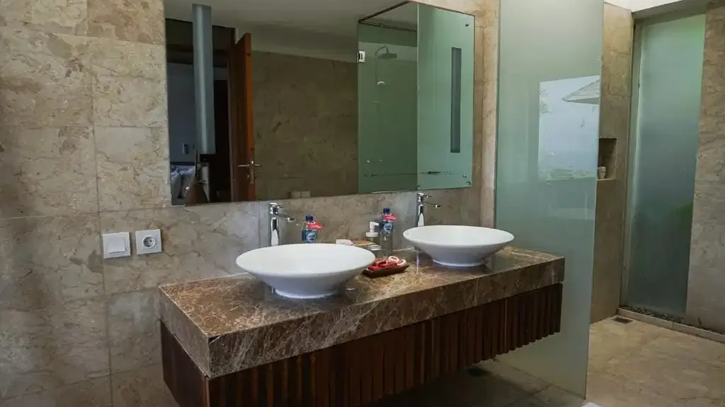 LUXURY UNBLOCK VIEW VILLA FOR SALE - Image 5 of 10