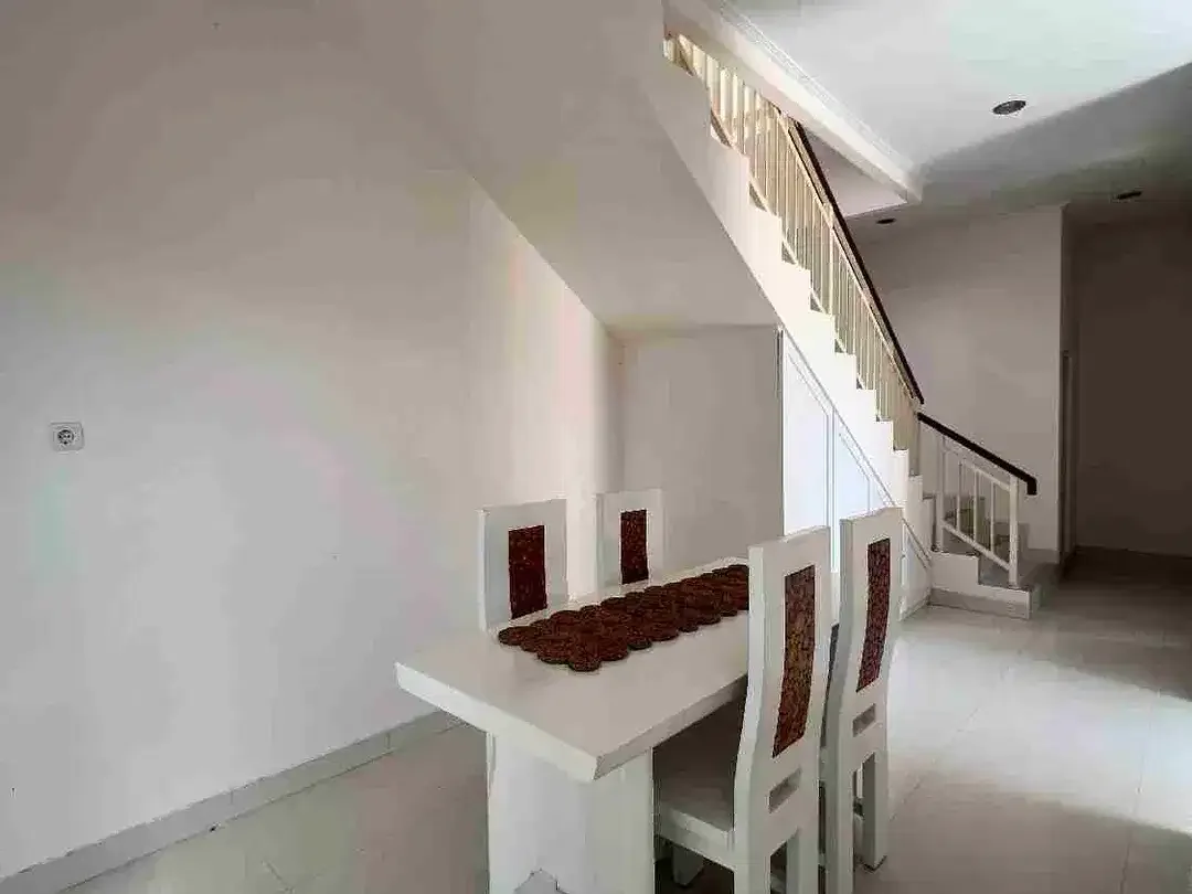 Dijual Rumah posisi Hook di Area Perumahan Sanur - Image 3 of 10