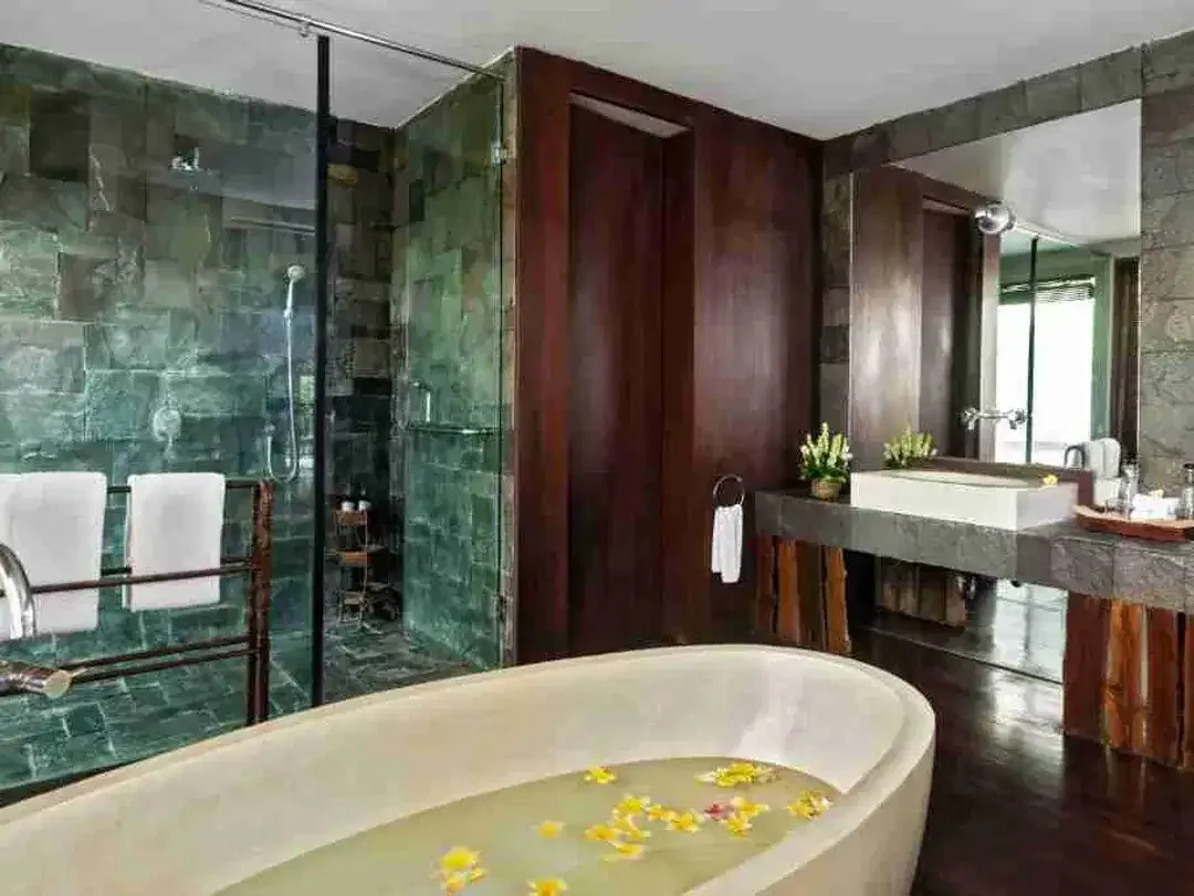Luxury Beachfront Pererenan Villa With Direct Access To The Canggu Beach - Image 8 of 10