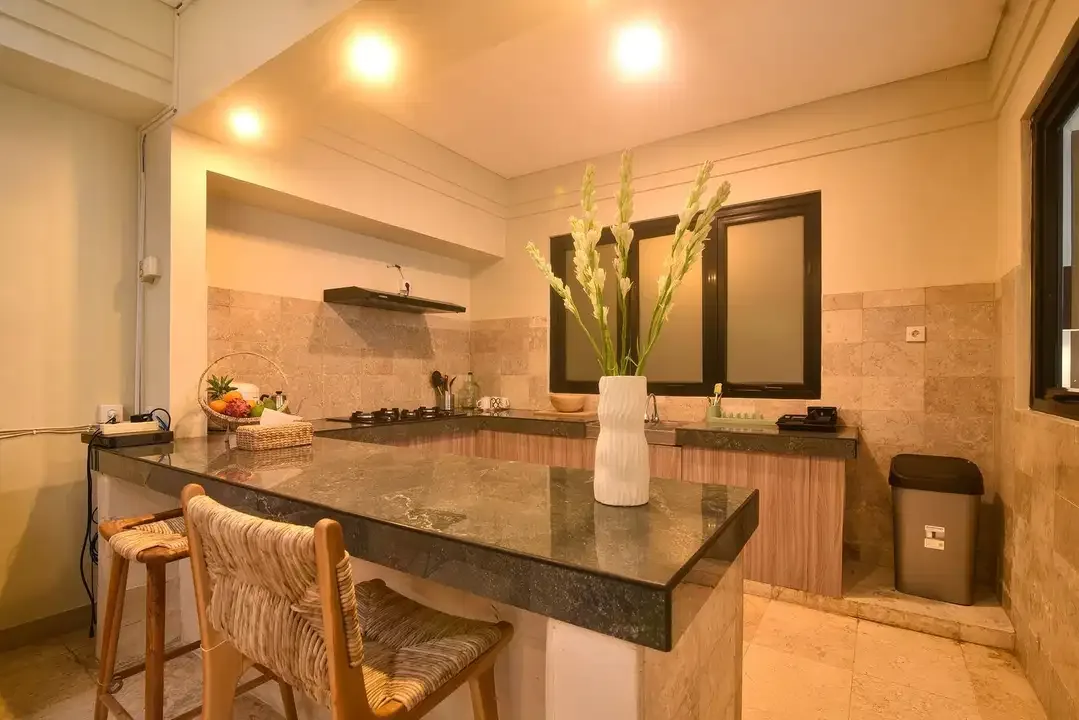 dijual villa lantai 2 umalas kerobokan - Image 10 of 10