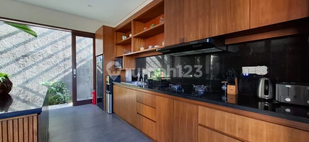 Luxury Villa Canggu Cocok Utk Hunian dan Investasi - Image 4 of 4
