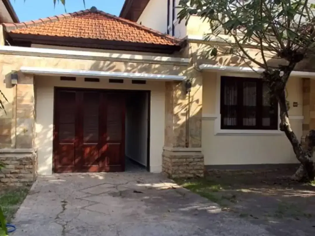 [Jual] Rumah Besar dan Luas Pusat Kota Denpasar - Image 5 of 10