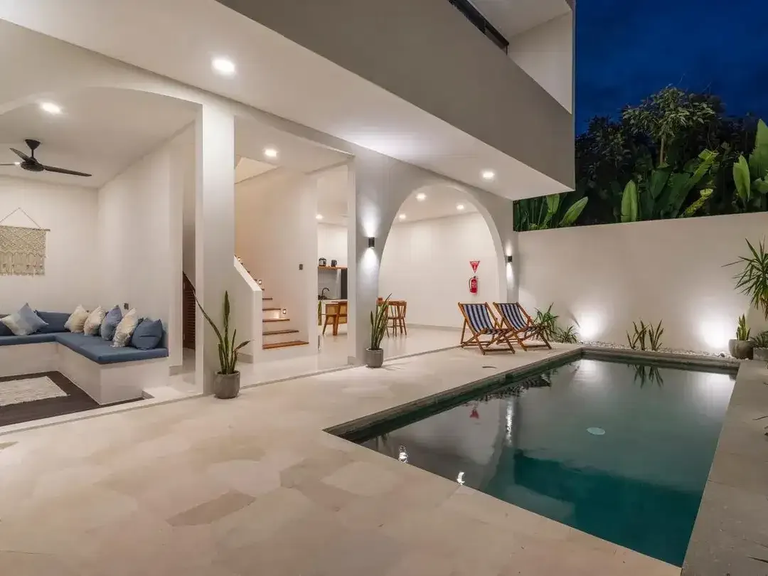 VILLA READY GOOD INVESMENT SUPER PREMIUM DEKAT CENTRAL CANGGU DAN BEACH - Image 1 of 10