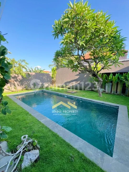 Four Bedrooms Modern-Tropical Villa For Rent In Westside Sanur - Image 3 of 4