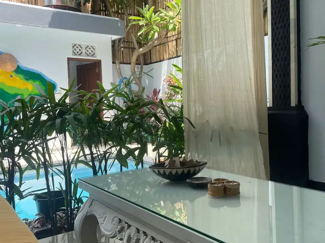 Rent - A nice villa in prime area Berawa, Canggu, Bali - Image 2 of 10