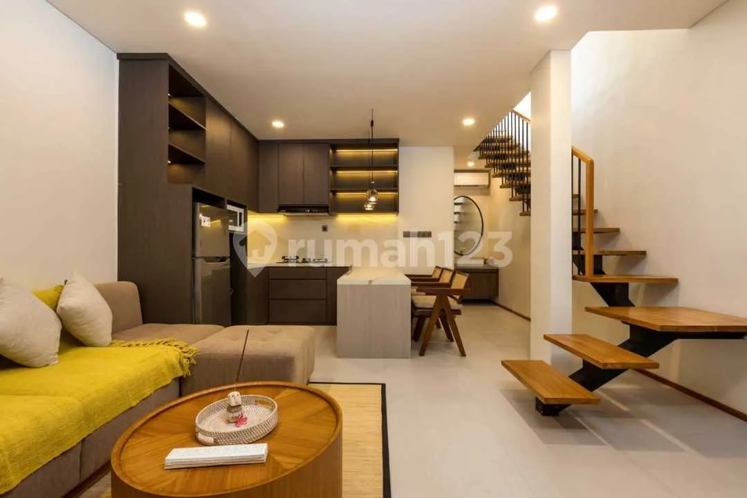 Exclusive 2-In-1 Scandinavian Mezzanine Beachside Villa Complex In Pering Gianyar | 2-Min Walk To The Beach - Image 2 of 4
