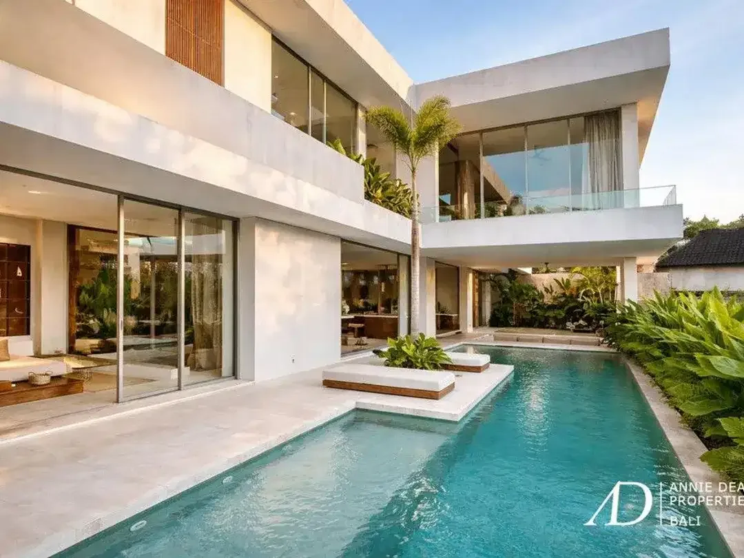 LEASEHOLD | MINIMALIST TROPICAL BRUTALIST VILLA WITH RICE FIELD VIEWS IN BUDUK, CANGGU - Image 2 of 10