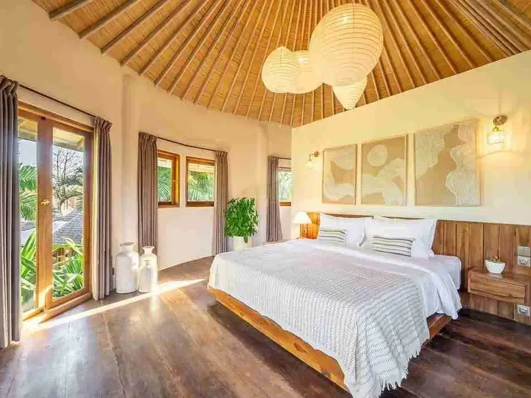 6 BEDROOMS KUNTI VILLA SEMINYAK FOR LONG LEASE SALE - Image 8 of 10