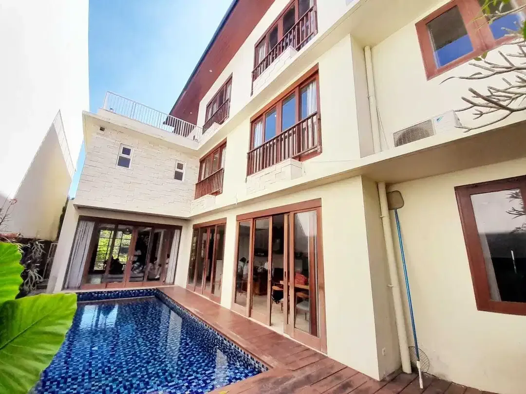 VILLA JIMBARAN DALAM KOMPLEKS EXCLUSIVE READY UNIT - Image 7 of 10