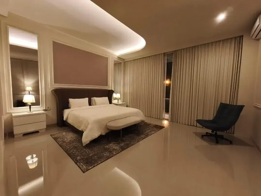 Rumah Mewah Fully Furnished 4 Kamar Tidur Dijual di Jimbaran - Image 7 of 8