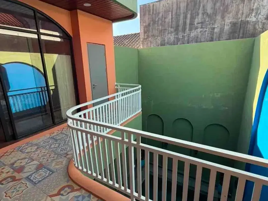 DISEWAKAN VILLA 3BR LOKASI STRATEGIS DI PURI GADING ULUWATU - Image 8 of 10
