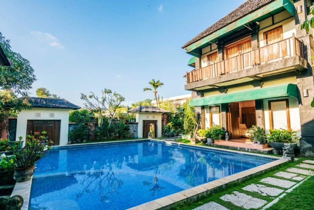 Villa Dijual Lokasi Kerobokan - Image 2 of 4