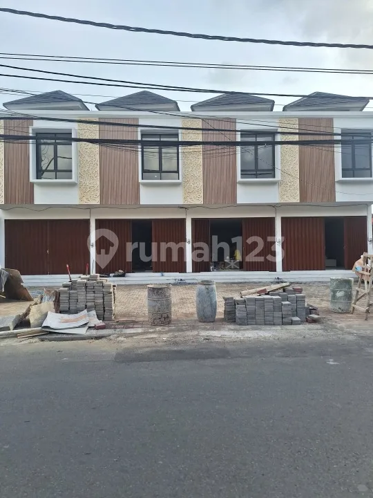 Ruko Baru Siap Pakai 500 Meter Dari Pantai Jl. Bakung Sari Kuta Bali - Image 1 of 4
