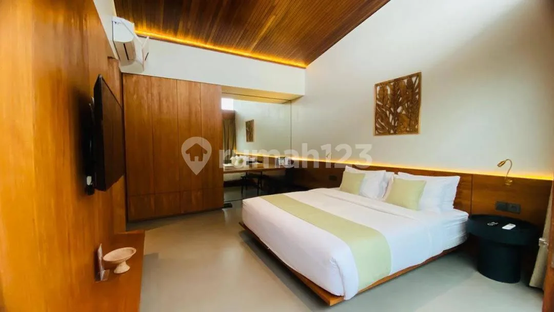 Villa Full Furnished Zona Kuning Strategis di Kayu Tulang, Canggu - Image 1 of 4