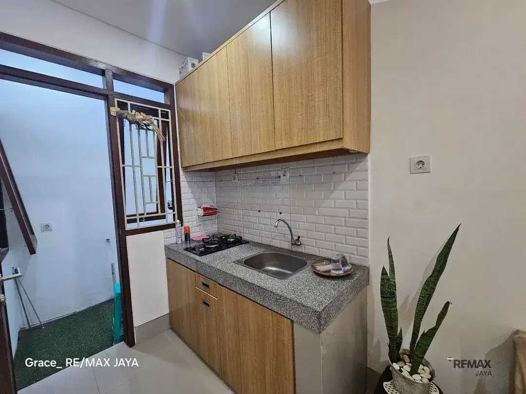 Rumah Minimalis Siap Huni Disewakan di Renon, Denpasar Selatan - Image 3 of 9