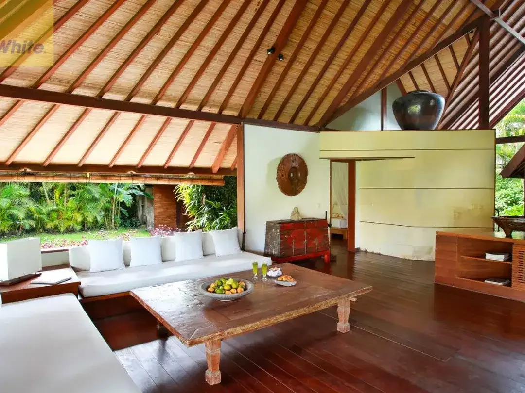 Freehold - Luxury villa in prime area Kerobokan, Canggu - Image 2 of 10