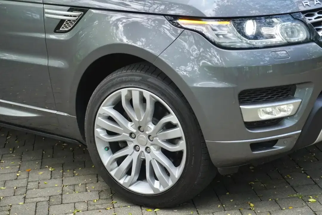 HOT ITEMS ! LAND ROVER RANGE ROVER SPORT AUTOBIOGRAPHY 2014 - Image 4 of 10