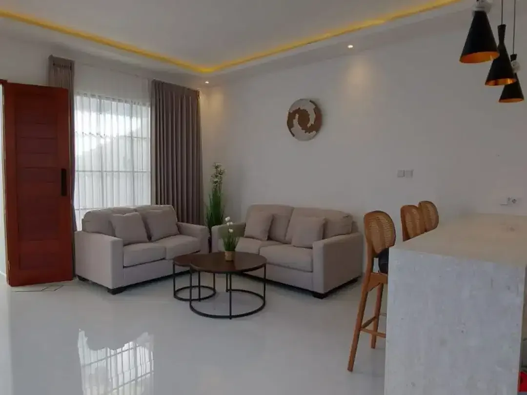 MILIKI VILA MODERN UNGASAN LEGALITAS LENGKAP SHM IMB - Image 2 of 10