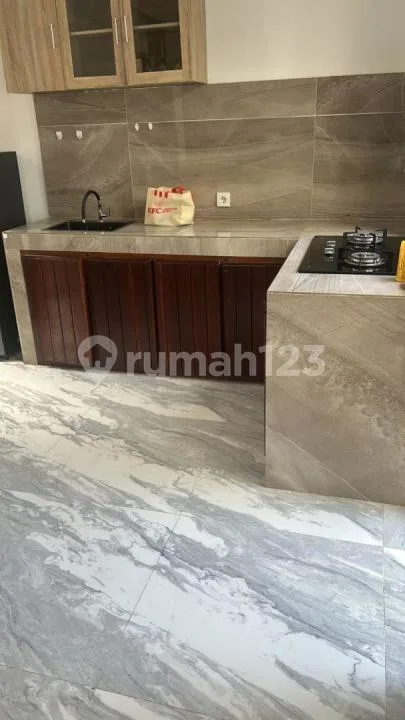 Luxurious Brand New 3 Bedrooms House In Renon, Ciung Wanara - Image 4 of 4