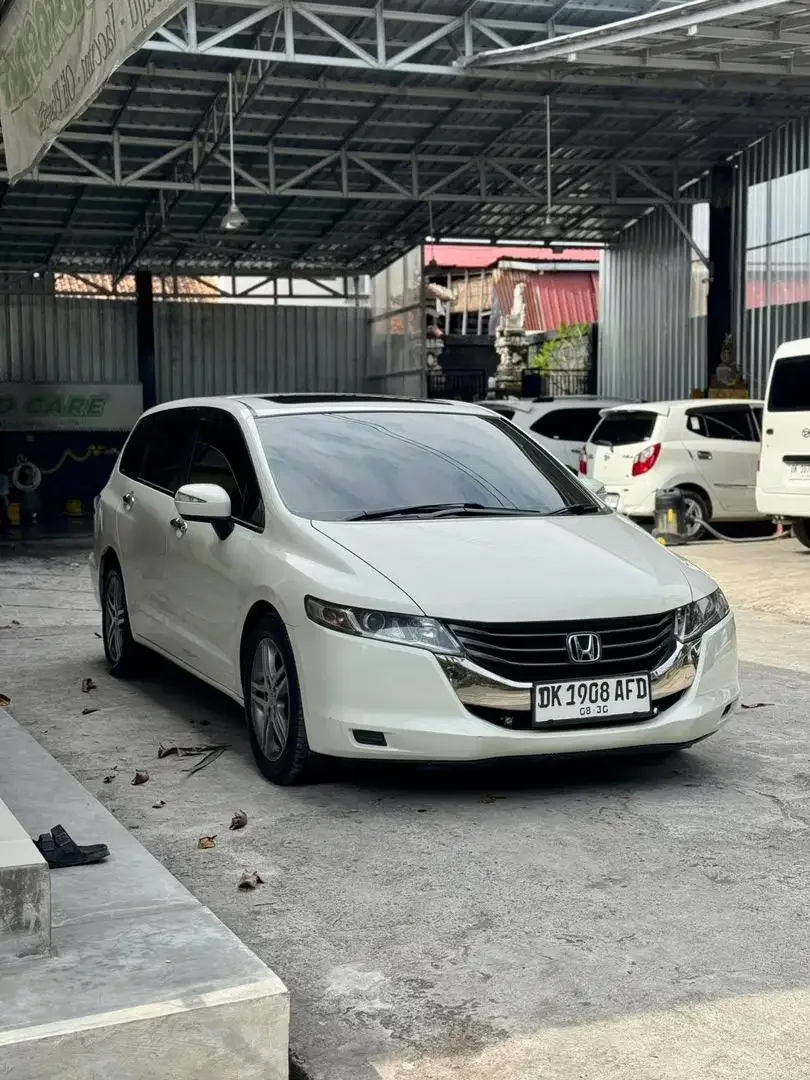 Honda Odyssey RB3 2.4 AT - 2010 - Image 1 of 9