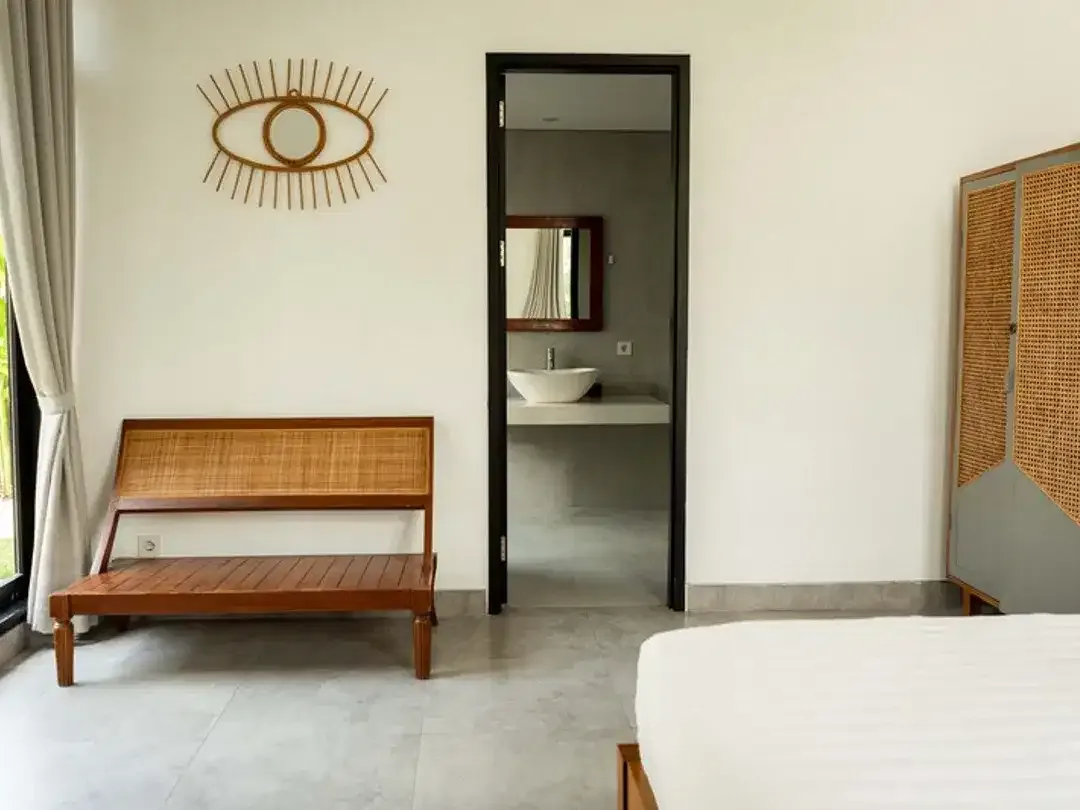 Leasehold - Elegant 4BR Villa in Canggu Close to the Beach| Near Atlas & Finns - Image 4 of 10