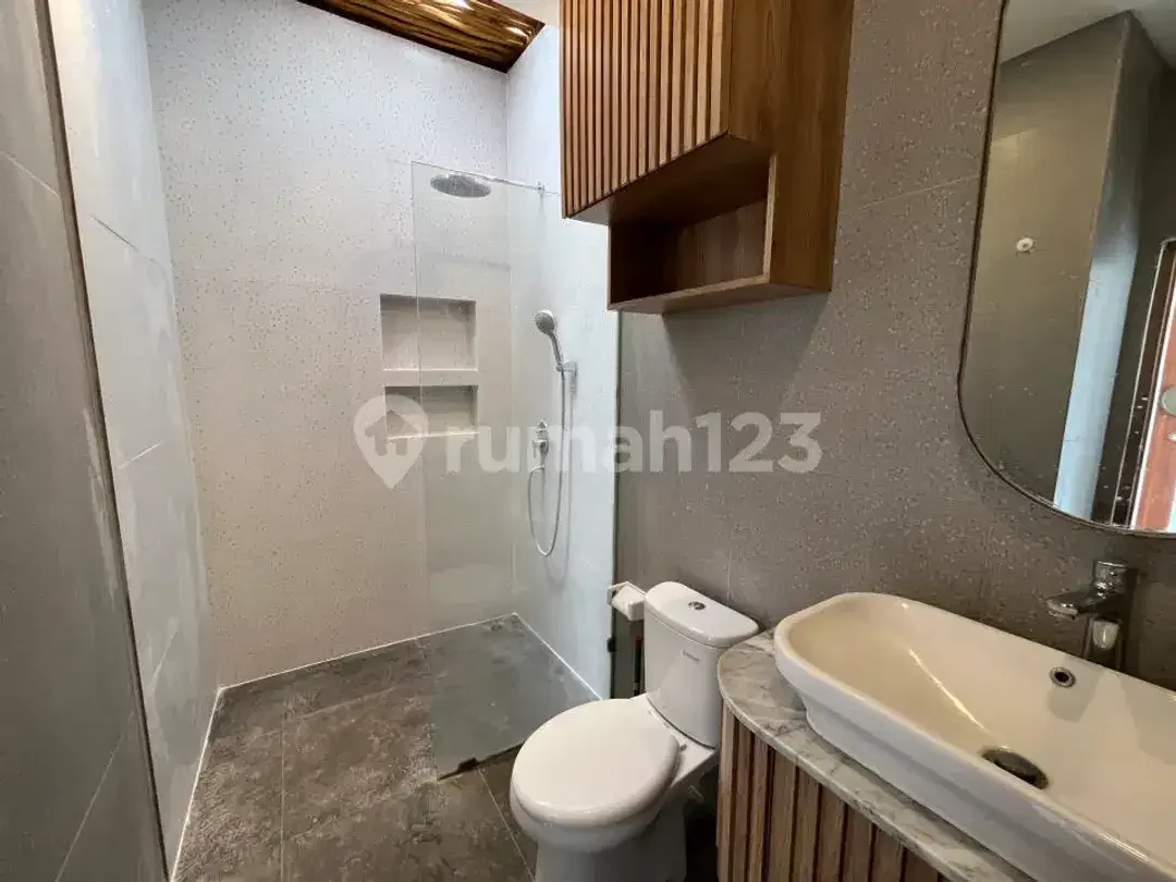 Townhouse Villa in Downtown Canggu for Rent - Image 5 of 10